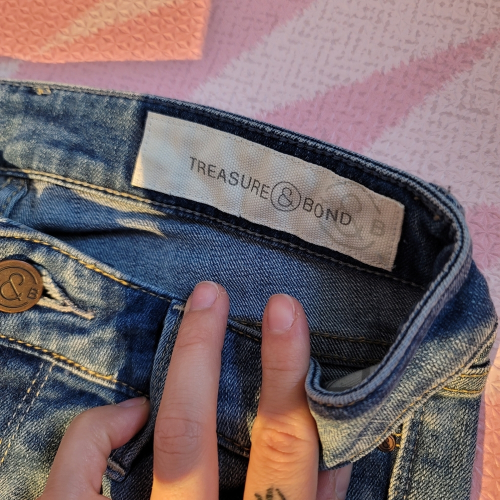 Jeans - Picture 3 of 4